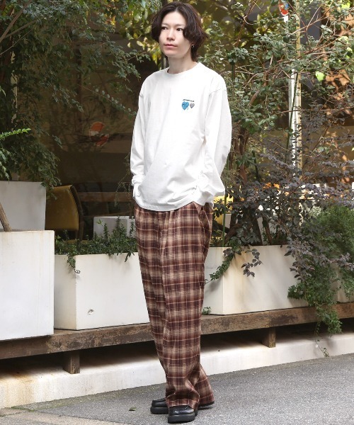 LUXSTYLE(ラグスタイル)の「CRYBABYサガラ刺繍ロンT(Tシャツ/カットソー・メンズ・ホワイト×レッド/ホワイト×ブルー/ブラック×レッド/ブラック×ブルー・L/M)」の8枚目の写真