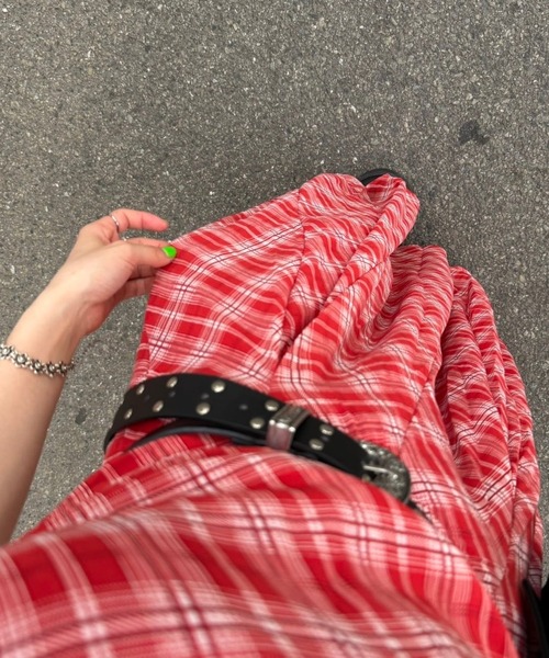 lanan select（ラナンセレクト）の「チェック柄 ローウエストロングキャミワンピ Plaid Low Waist Long Cami Dress（ワンピース・レディース・レッド・S）」の7枚目の写真