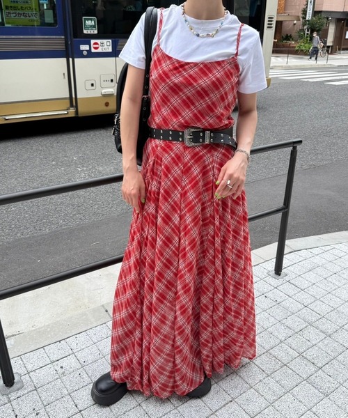 lanan select（ラナンセレクト）の「チェック柄 ローウエストロングキャミワンピ Plaid Low Waist Long Cami Dress（ワンピース・レディース・レッド・S）」の14枚目の写真