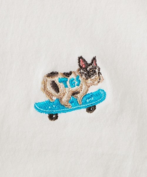 The Endless Summer（エンドレスサマー）の「[The Endless Summer/エンドレスサマー] 別注 ワンポイントBUHI刺繍ロゴ ショートスリーブTシャツ（Tシャツ/カットソー・レディース・ホワイト/グレー/ネイビー・M/L/XL）」の4枚目の写真
