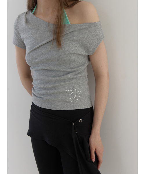 ASURA(アスラ)の「STUDDED ONE-SHOULDER T (MELANGE GREY)(Tシャツ/カットソー・レディース・その他・OS)」の9枚目の写真