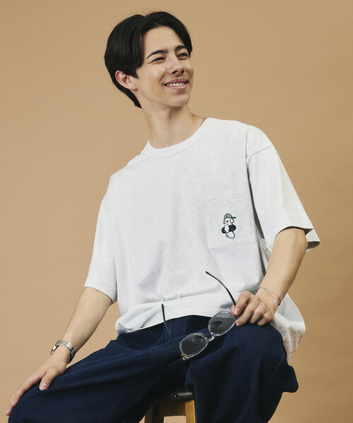 FREAK'S STORE(フリークスストア)の「tombonia/トムボニア バックプリント クルーネック ポケットTシャツ/スケートボーイ(Tシャツ/カットソー・メンズ・ネイビー/ライトグレー/ホワイト/チャコールグレー・SMALL/LARGE/MEDIUM)」の7枚目の写真