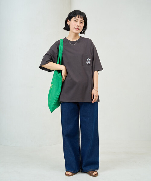 FREAK'S STORE(フリークスストア)の「tombonia/トムボニア バックプリント クルーネック ポケットTシャツ/スケートボーイ(Tシャツ/カットソー・メンズ・ネイビー/ライトグレー/ホワイト/チャコールグレー・SMALL/LARGE/MEDIUM)」の11枚目の写真