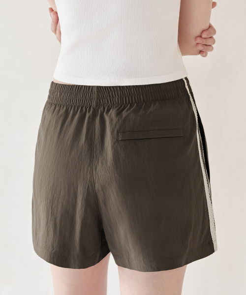 MUSINSA STANDARD WOMAN（ムシンサスタンダードウーマン）の「ウィメンズレーストラックショーツ[ブラウン]（その他パンツ・レディース・その他・24/26/28/30）」の7枚目の写真
