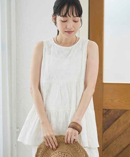 coen(コーエン)の「【Lipa(リパ)別注】ノースリーブ総刺繍ティアードブラウス(シャツ/ブラウス・レディース・ブラック/オフホワイト/レッド・L/M)」の1枚目の写真