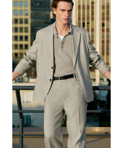 COS(コス)の「リネンシルク ニットポロシャツ(ポロシャツ・メンズ・ライトグレー・XS/S/M/L/XL)」の6枚目の写真