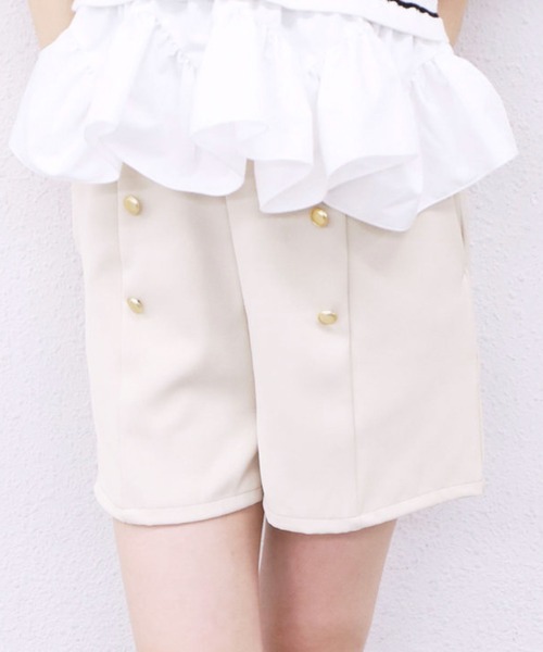 archives(アルシーヴ)の「金釦コンパクトショートパンツ(その他パンツ・レディース・ベージュ/ブラック・MEDIUM)」の2枚目の写真