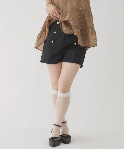 archives(アルシーヴ)の「金釦コンパクトショートパンツ(その他パンツ・レディース・ベージュ/ブラック・MEDIUM)」の18枚目の写真