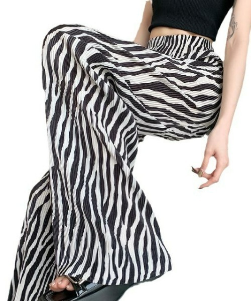 REBALANCE(リバランス)の「レディース ゼブラ柄 ワイドパンツ(その他パンツ・レディース・A/B・X-LARGE/LARGE/MEDIUM)」の5枚目の写真
