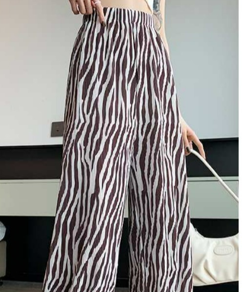 REBALANCE(リバランス)の「レディース ゼブラ柄 ワイドパンツ(その他パンツ・レディース・A/B・X-LARGE/LARGE/MEDIUM)」の9枚目の写真