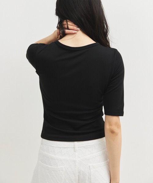 ELTONE(エルトーン)の「ヘンリーネックショートスリーブTEE(Tシャツ/カットソー・レディース・ブラック/ピンク・FREE)」の16枚目の写真