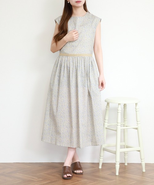 Anna Nicola（アンナニコラ）の「Anna Nicola コットンローンフラワープリントワンピース ノースリーブ（ワンピース・レディース・ネイビー/アイボリー・38）」の22枚目の写真