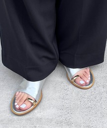 LE VERNIS(ル・ベルニ)Toe ring sandals