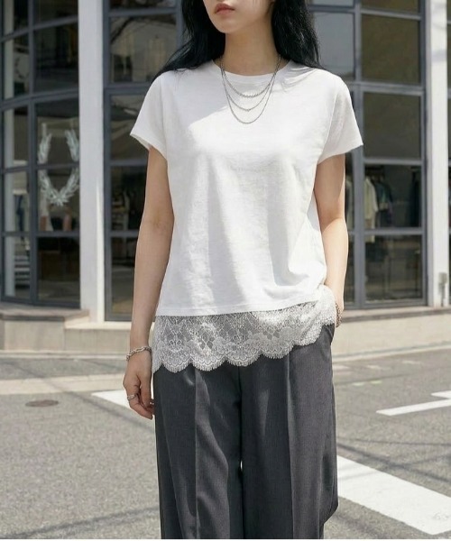 AMELY（エミリー）の「裾レースデザインTシャツ（Tシャツ/カットソー・レディース・ホワイト/ブラック・フリー）」の13枚目の写真