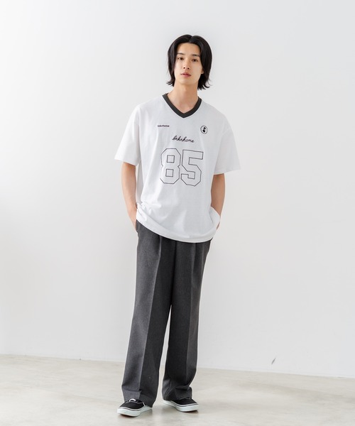 brknhome(ブロークンホーム)の「【BRKNHOME/ブロークンホーム】×【ZERO STAIN/ゼロステイン】【ホッケー風デザイン】コラボTシャツ 汗染み防止 ワンポイント オーバーサイズ(Tシャツ/カットソー・メンズ・ホワイト/チャコールグレー・MEDIUM/LARGE)」の18枚目の写真
