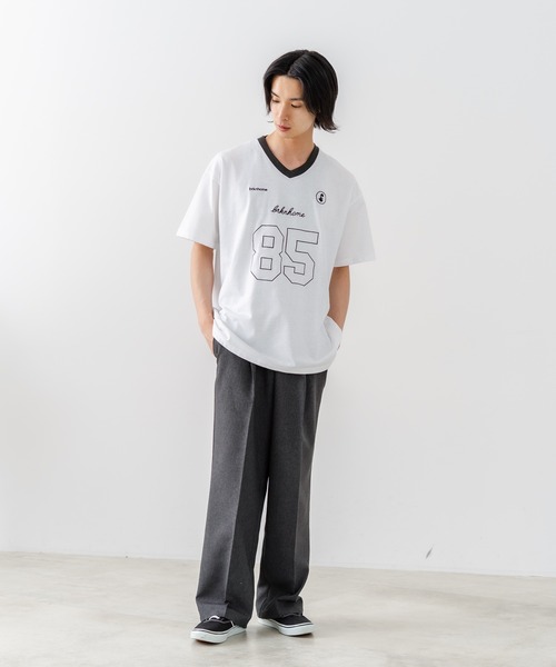 brknhome(ブロークンホーム)の「【BRKNHOME/ブロークンホーム】×【ZERO STAIN/ゼロステイン】【ホッケー風デザイン】コラボTシャツ 汗染み防止 ワンポイント オーバーサイズ(Tシャツ/カットソー・メンズ・ホワイト/チャコールグレー・MEDIUM/LARGE)」の19枚目の写真