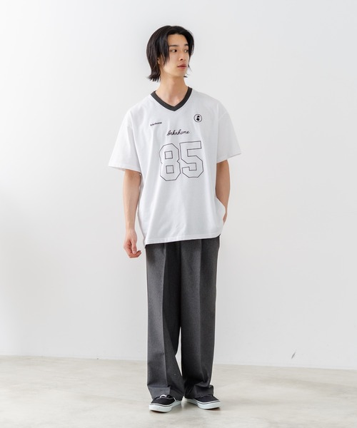brknhome(ブロークンホーム)の「【BRKNHOME/ブロークンホーム】×【ZERO STAIN/ゼロステイン】【ホッケー風デザイン】コラボTシャツ 汗染み防止 ワンポイント オーバーサイズ(Tシャツ/カットソー・メンズ・ホワイト/チャコールグレー・MEDIUM/LARGE)」の20枚目の写真