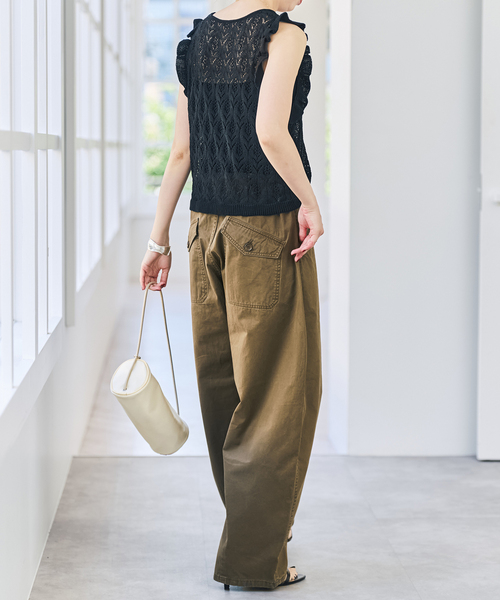 Spick & Span(スピックアンドスパン)の「コイルヤーン透かし編みフリルタンクニット(ニット/セーター・レディース・ブラック/ブラウン・FREE)」の8枚目の写真