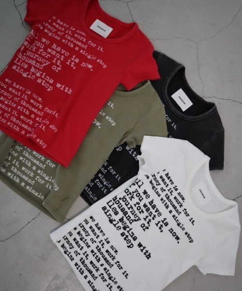 ROGER AND RAW（ロジャーアンドロウ）の「タイピングロゴ ショートTシャツ（Tシャツ/カットソー・レディース・ホワイト/ブラック/レッド/カーキ・FREE）」の17枚目の写真