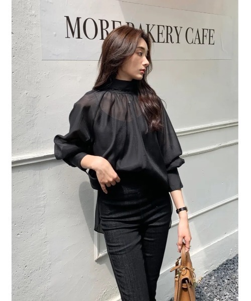 BIRTHDAY BASH（バースデイバッシュ）の「2way SHEER RIBBON BLOUSE（2wayシアーリボンブラウス）（Tシャツ/カットソー・レディース・アイボリー/ブラック/ブルー・FREE）」の2枚目の写真