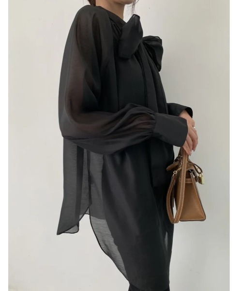 BIRTHDAY BASH（バースデイバッシュ）の「2way SHEER RIBBON BLOUSE（2wayシアーリボンブラウス）（Tシャツ/カットソー・レディース・アイボリー/ブラック/ブルー・FREE）」の5枚目の写真