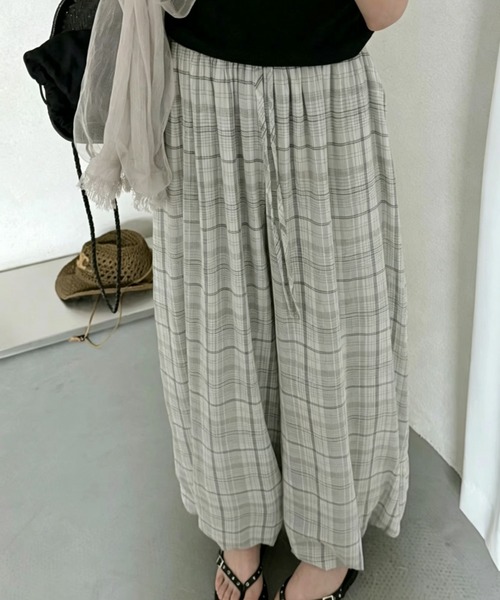 FACTOTUM(ファクトタム)の「チェック柄パンツ(その他パンツ・レディース・ホワイト/ブラック・FREE)」の2枚目の写真