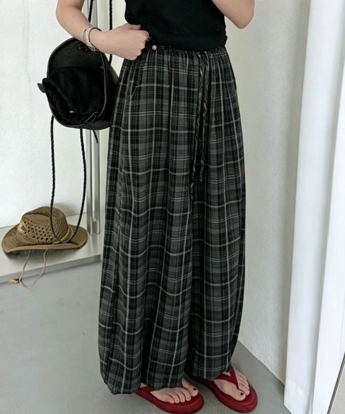 FACTOTUM(ファクトタム)の「チェック柄パンツ(その他パンツ・レディース・ホワイト/ブラック・FREE)」の4枚目の写真