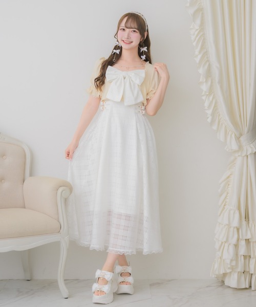 ROJITA(ロジータ)の「ビジューダブルリボン厚底スポサン(サンダル・レディース・ブラック/ホワイト・36/38/37)」の5枚目の写真