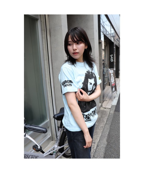 ハードコアチョコレート(ハードコアチョコレート)の「遊星からの物体X THE THING(雪原ライトブルー)(Tシャツ/カットソー・メンズ・クリアブルー・XX-LARGE/X-LARGE/LARGE)」の3枚目の写真