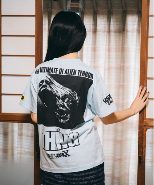 ハードコアチョコレート(ハードコアチョコレート)の「遊星からの物体X THE THING(雪原ライトブルー)(Tシャツ/カットソー・メンズ・クリアブルー・XX-LARGE/X-LARGE/LARGE)」の16枚目の写真