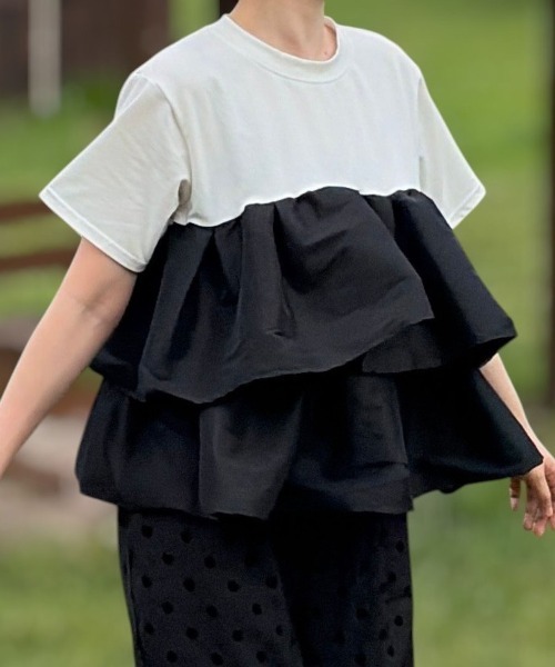 Human 2nd Occasion（ヒューマンセカンドオケージョン）の「ティアードフリルドッキングカットソー（Tシャツ/カットソー・レディース・オフホワイト/ブラック・M）」の6枚目の写真
