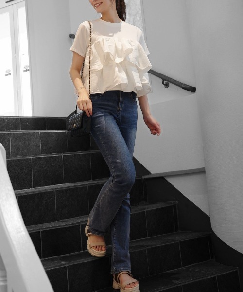 Human 2nd Occasion（ヒューマンセカンドオケージョン）の「ティアードフリルドッキングカットソー（Tシャツ/カットソー・レディース・オフホワイト/ブラック・M）」の9枚目の写真