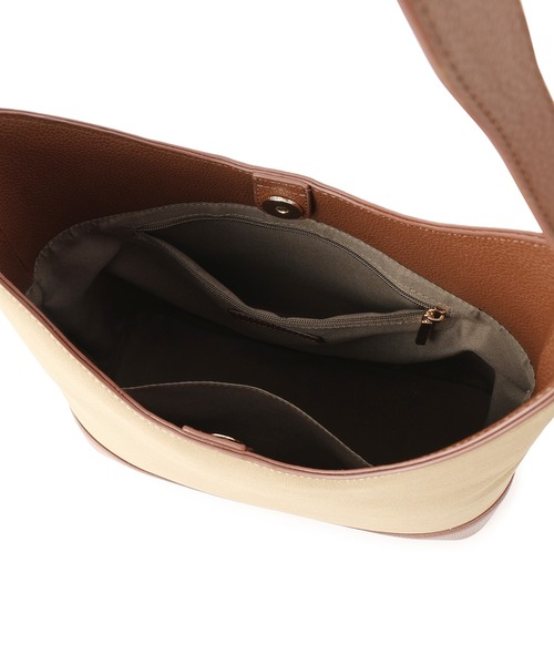 ROPE' PICNIC(ロペピクニック)の「me fit BAG ミドルプラス・ワンショルダーフィットバッグ(ショルダーバッグ・レディース・ブラウン系/キナリ/ブラック/カーキ系・FREE)」の12枚目の写真