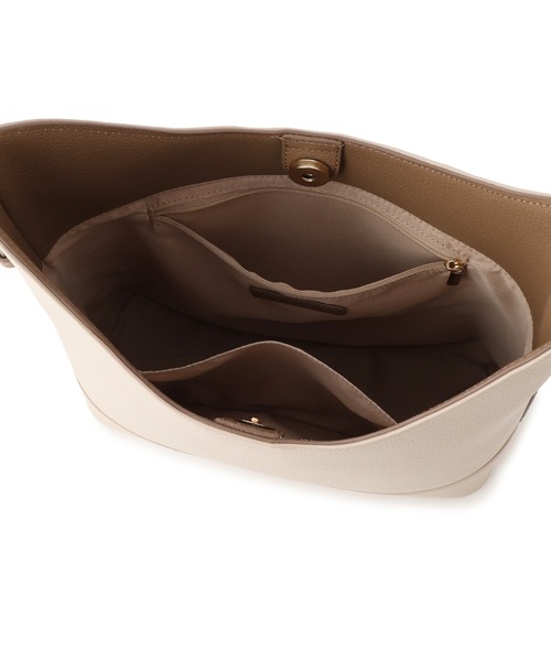 ROPE' PICNIC(ロペピクニック)の「me fit BAG ミドルプラス・ワンショルダーフィットバッグ(ショルダーバッグ・レディース・ブラウン系/キナリ/ブラック/カーキ系・FREE)」の16枚目の写真