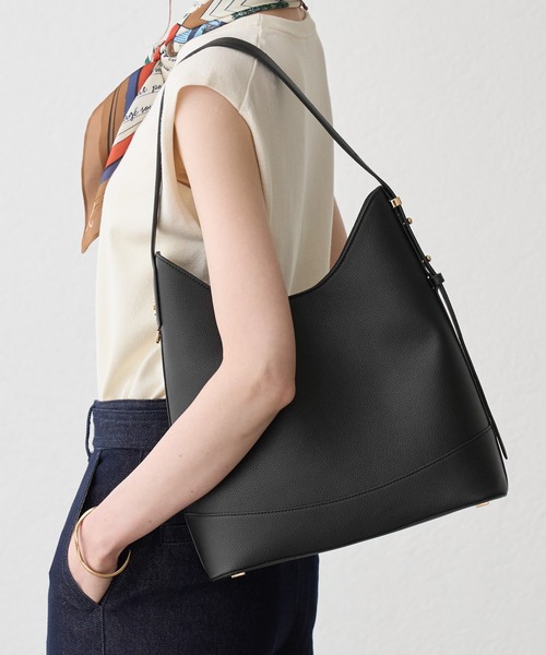 ROPE' PICNIC(ロペピクニック)の「me fit BAG ミドルプラス・ワンショルダーフィットバッグ(ショルダーバッグ・レディース・ブラウン系/キナリ/ブラック/カーキ系・FREE)」の19枚目の写真
