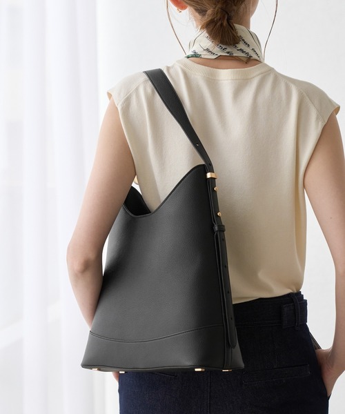 ROPE' PICNIC(ロペピクニック)の「me fit BAG ミドルプラス・ワンショルダーフィットバッグ(ショルダーバッグ・レディース・ブラウン系/キナリ/ブラック/カーキ系・FREE)」の20枚目の写真