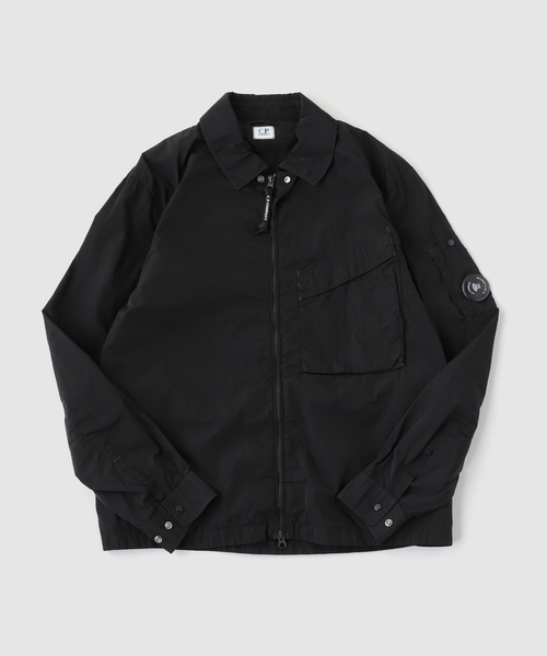 C.P. COMPANY(シーピーカンパニー)の「C.P.Company / シーピーカンパニー CHROME-R ZIPPED OVERSHIRT(シャツ/ブラウス・メンズ・ブラック/ボルドー・LARGE)」の1枚目の写真