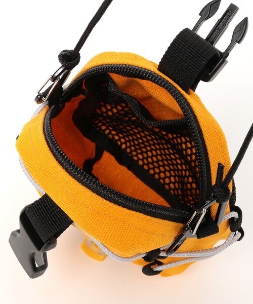BEAMS T（ビームスティー）の「LOLA'S HARDWARE / 'Cloud Logo’ Shoulder & Waist Bag（トートバッグ・メンズ・ダークブラウン/ゴールド・ONE SIZE）」の9枚目の写真