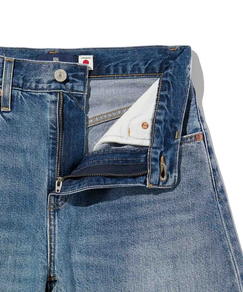 Levi's(リーバイス)の「Levi's/リーバイス BLUETAB(TM) DROP バレルジーンズ(デニムパンツ・レディース・インディゴブルー・28inch/27inch/26inch/25inch/24inch/23inch)」の7枚目の写真
