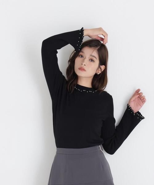 NATURAL BEAUTY BASIC（ナチュラルビューティーベーシック）の「メタルボールフレアカフスニット（ニット/セーター・レディース・ブラック/ブルー/オフホワイト・FREE）」の10枚目の写真