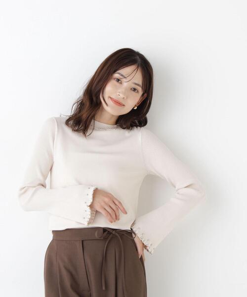 NATURAL BEAUTY BASIC（ナチュラルビューティーベーシック）の「メタルボールフレアカフスニット（ニット/セーター・レディース・ブラック/ブルー/オフホワイト・FREE）」の16枚目の写真