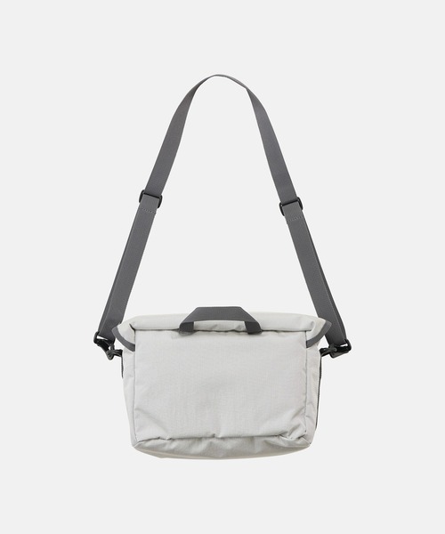 Gramicci（グラミチ）の「MULTI SIDE BAG｜マルチサイドバッグ（ショルダーバッグ・メンズ・その他/オリーブ/ライトグレー・F）」の5枚目の写真