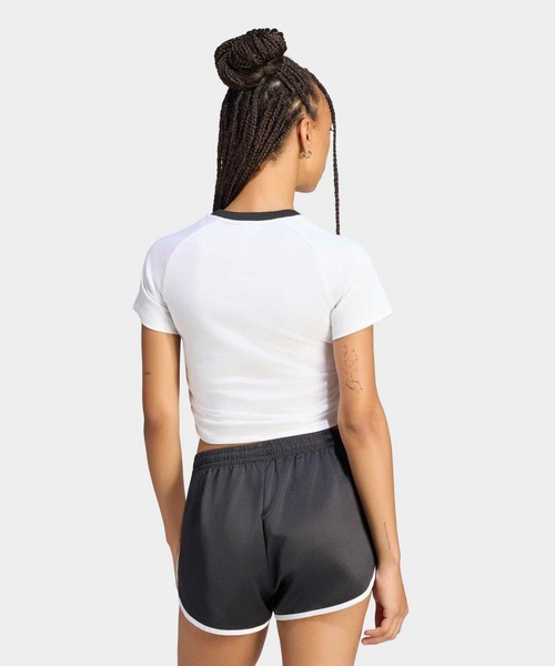 adidas(アディダス)の「アディルナ シーズン2xジェニー レイヤード Tシャツ / アディダスオリジナルス adidas Originals(Tシャツ/カットソー・レディース・ホワイト・X-SMALL/XX-LARGE/LARGE/MEDIUM/SMALL/X-LARGE)」の2枚目の写真
