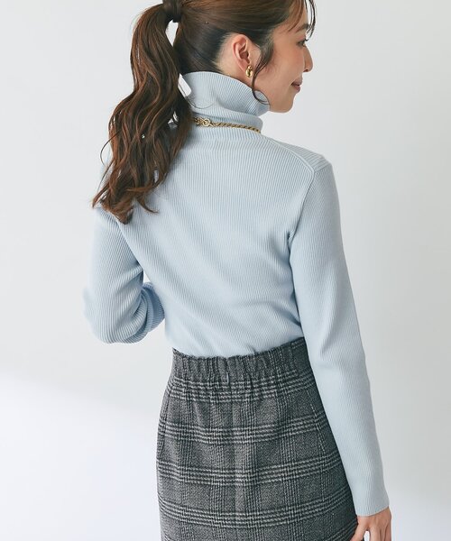La boutique BonBon(ラブティックボンボン)の「リブタートルニット(ニット/セーター・レディース・サックスブルー/オフホワイト/ネイビー/ブラック・FREE)」の18枚目の写真