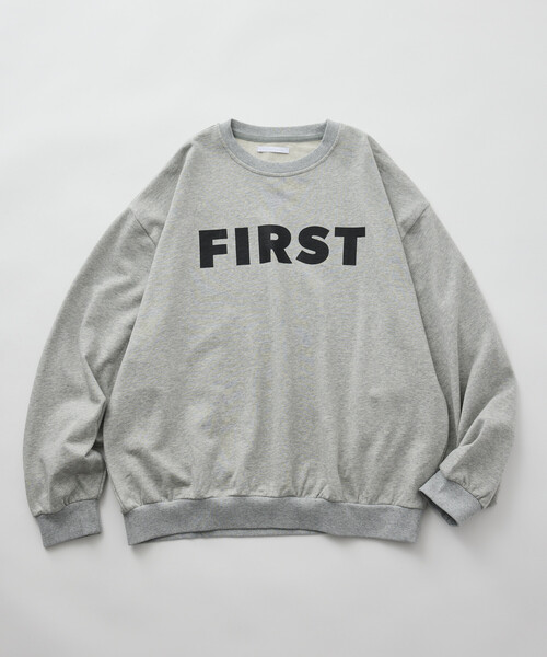 FREAK'S STORE（フリークスストア）の「Firsthand/ファーストハンド リラックスフィット FIRSTプリント クルーネック スウェット【限定展開】（スウェット・メンズ・ネイビー/チャコールグレー/グレー/ブラック・LARGE/MEDIUM）」の7枚目の写真