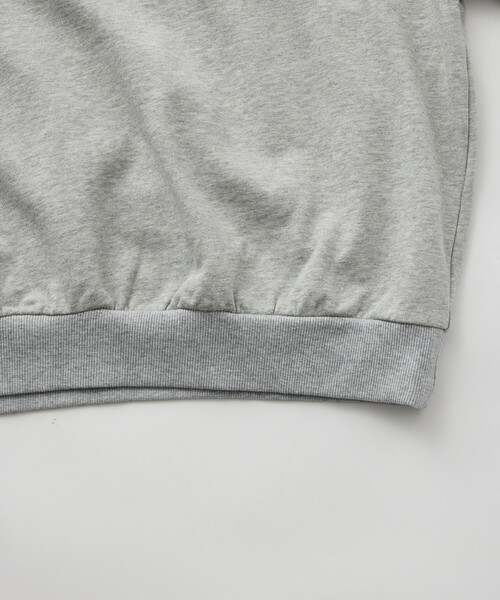 FREAK'S STORE（フリークスストア）の「Firsthand/ファーストハンド リラックスフィット FIRSTプリント クルーネック スウェット【限定展開】（スウェット・メンズ・ネイビー/チャコールグレー/グレー/ブラック・LARGE/MEDIUM）」の13枚目の写真
