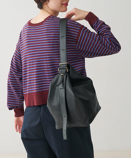 AULENTTI(オウレンティ)の「【WEB限定】【AULENTTI/オウレンティ】レザーマルチショルダーバゲット(トートバッグ・レディース・ダークブラウン/ブラック/キャメル・フリー)」の6枚目の写真