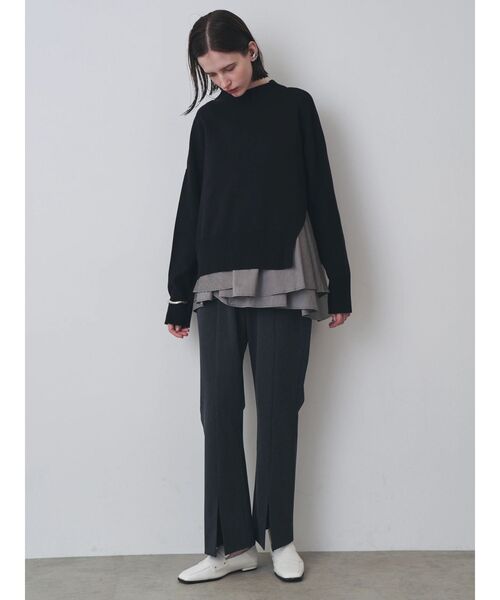 ELENDEEK(エレンディーク)の「TRスリムスリットパンツ(その他パンツ・レディース・ブラック/チャコールグレー・1/2)」の4枚目の写真
