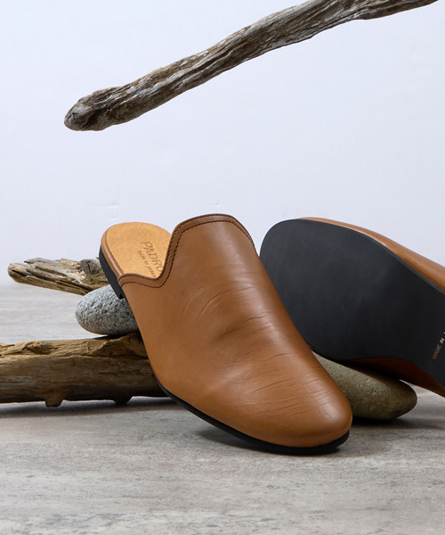 PADRONE(パドローネ)の「PADRONE パドローネ / FT CUTOFF SLIP-ON フラットソールカットオフスリッポンレザーシューズ / PU8394-2001(スリッポン・メンズ・ブラウン/ブラック・40/41/42)」の2枚目の写真
