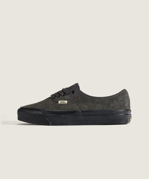VANS（バンズ）の「VANS PREMIUM オーセンティック ヘアリースエード / LX Authentic 44 HAIRY SUEDE Faded Black VN000Z6REMV1（スニーカー・メンズ・ブラック・4/4.5/5/5.5/6/6.5/7/7.5/8/8.5/9/9.5/10/10.5/11/11.5/12）」の2枚目の写真